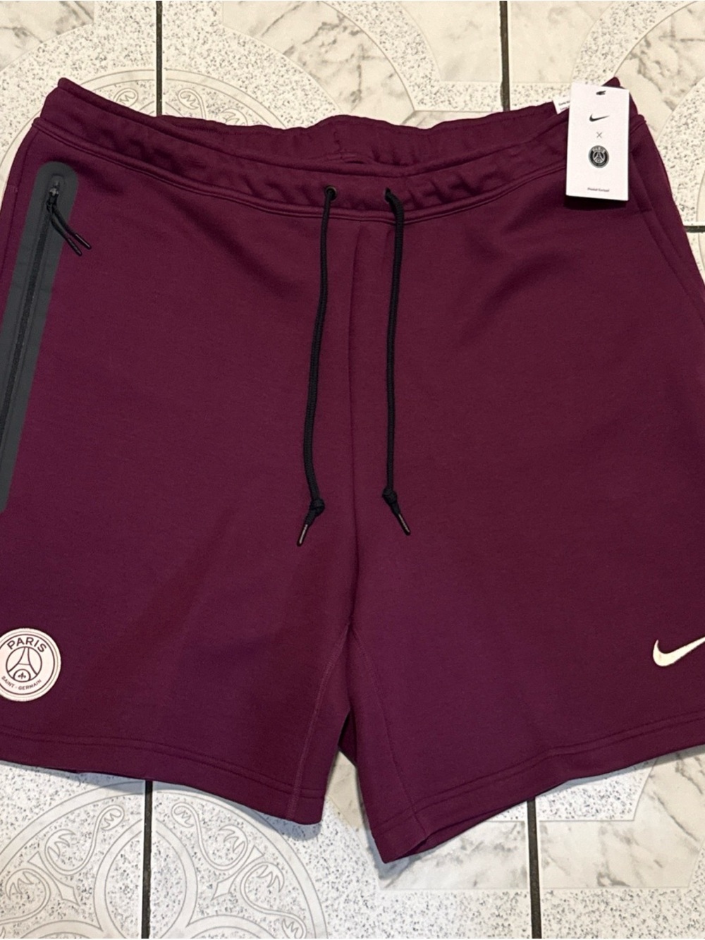 New Nike PSG Paris Saint-Germain Tech Fleece Shorts Men’s Size 3XL FN8481-610